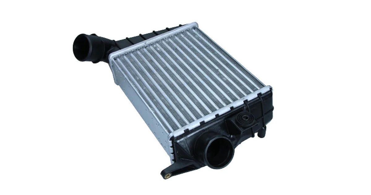 AC630082 - MAXGEAR - Интеркулер
